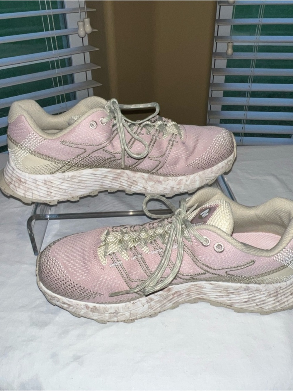 Merrell Womens Float Pro Moab Flight Pink Beige Sneakers Sz 9 Athleisure Running